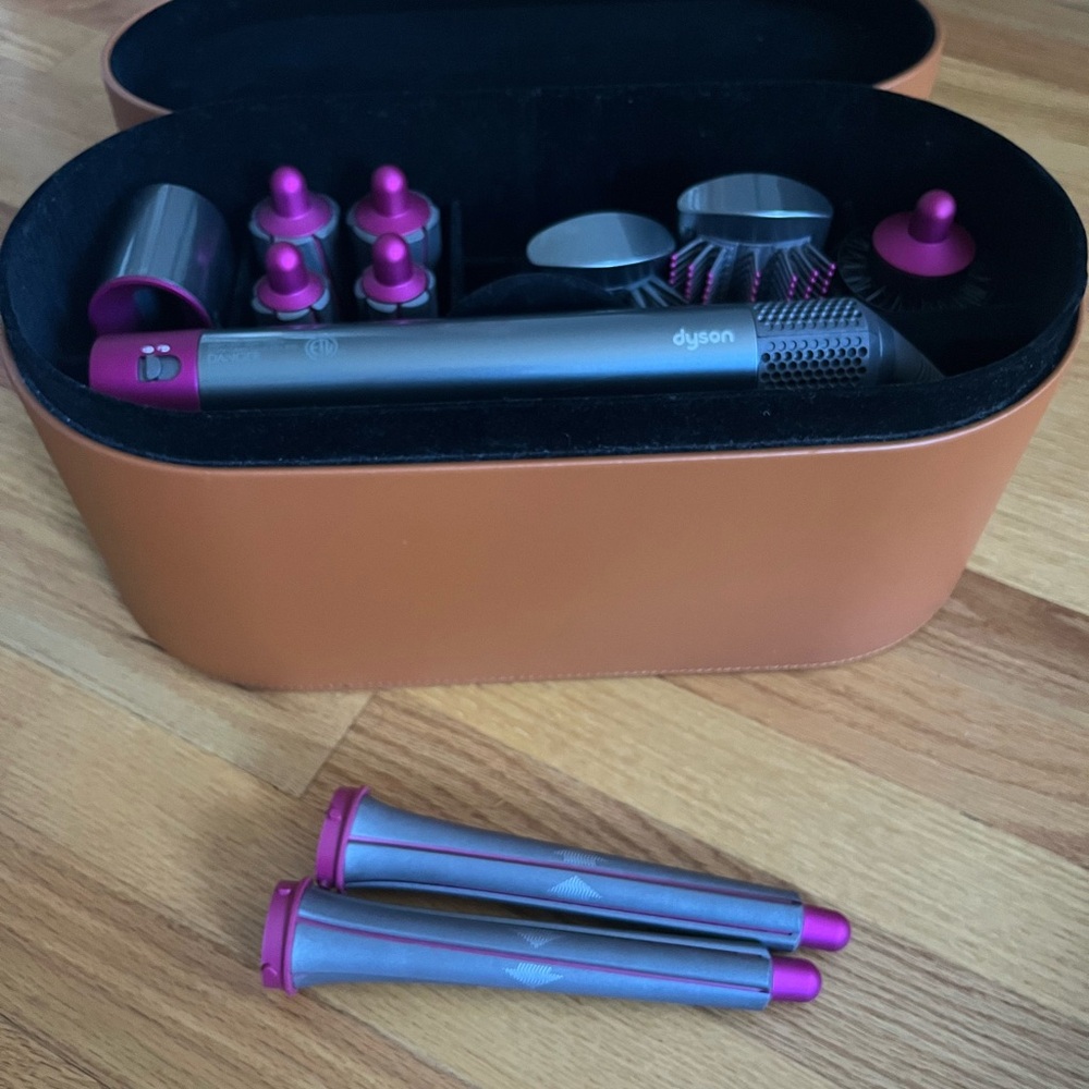 Dyson Airwrap COMPLETE SET plus more!